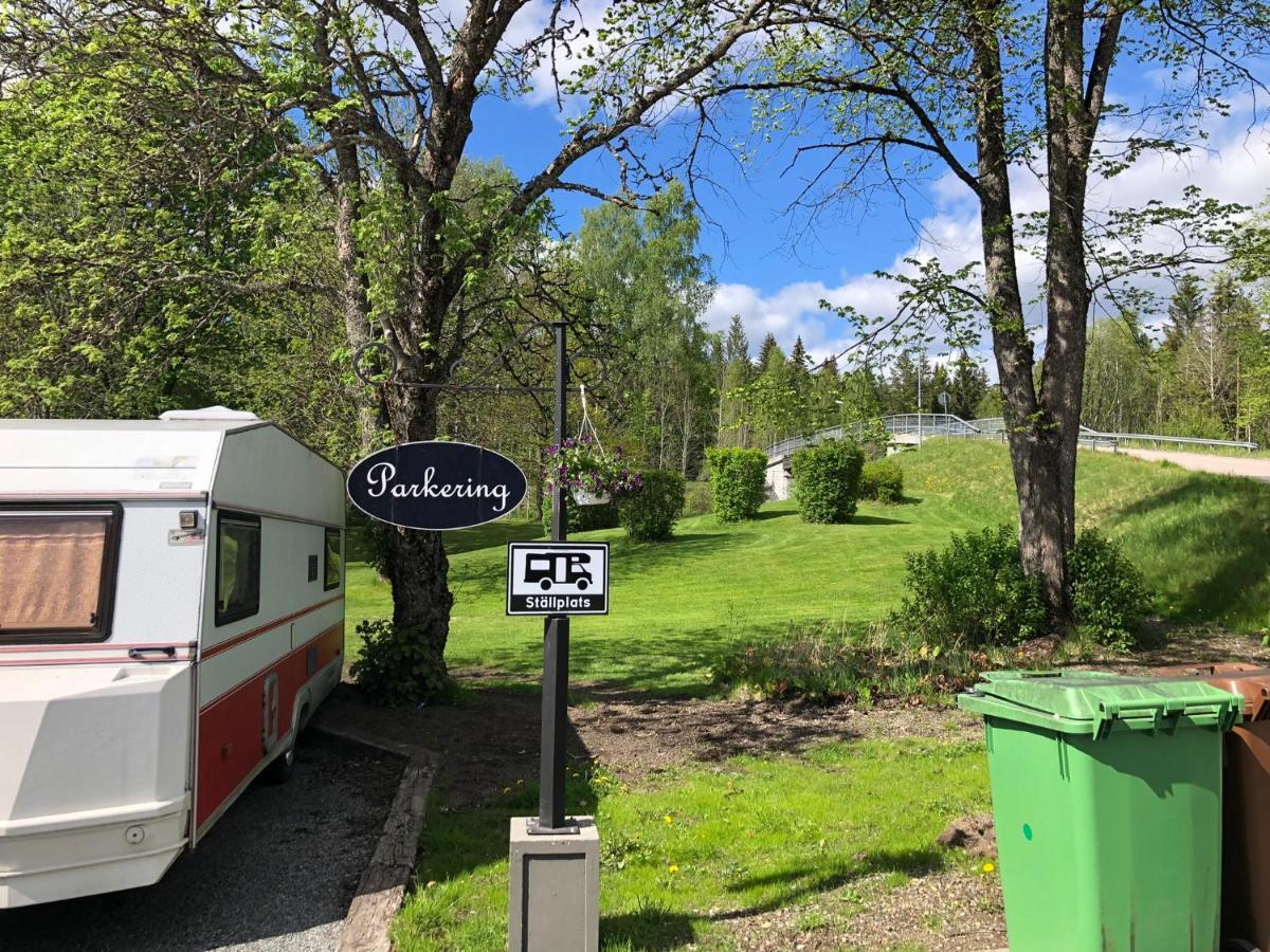 Bredsjoe Gamla Herrgard White Dream Mansion Hallefors  Luaran gambar