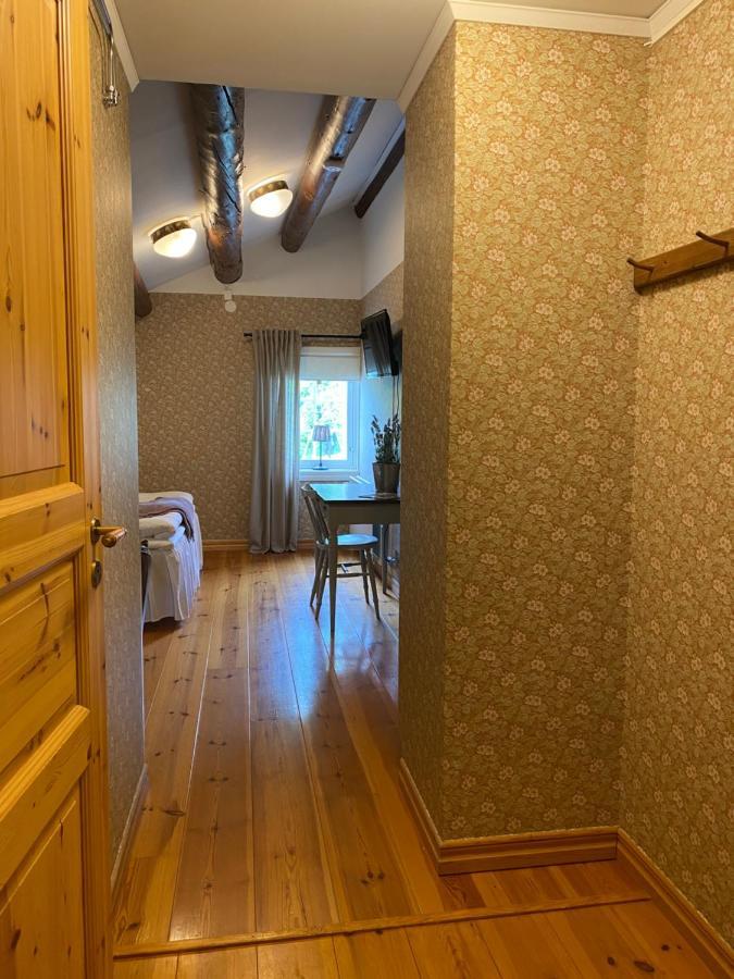 Bredsjoe Gamla Herrgard White Dream Mansion Hallefors  Luaran gambar