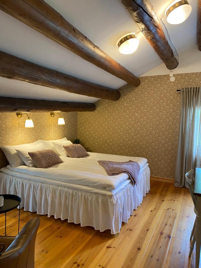 Bredsjoe Gamla Herrgard White Dream Mansion Hallefors  Luaran gambar